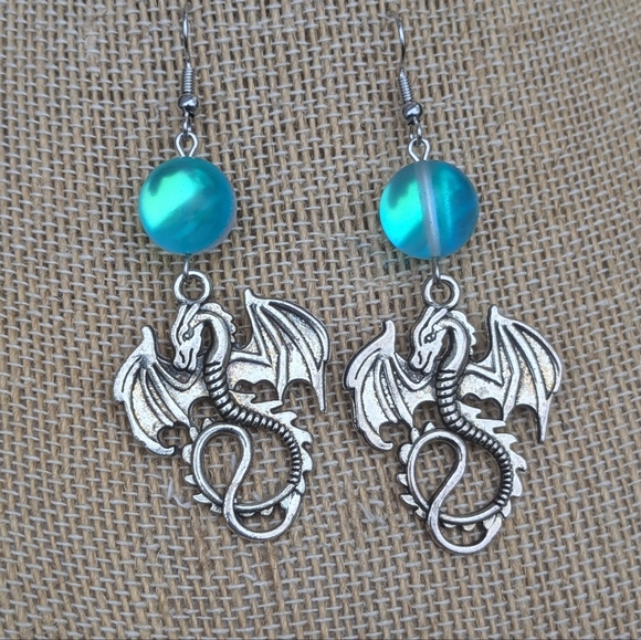 Dragon Earrings - Picture 6 of 7